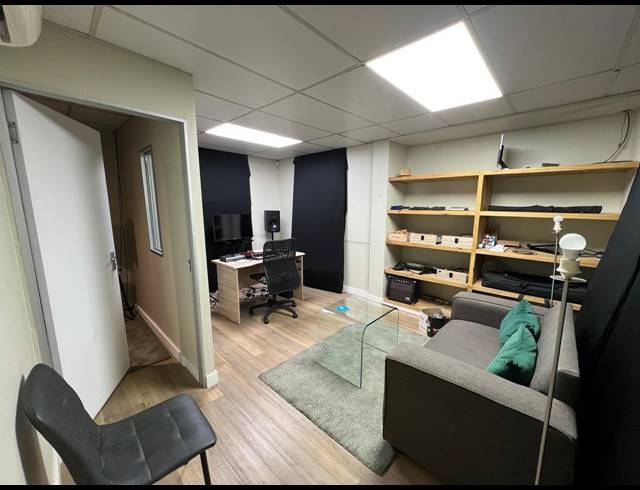 369M² OFFICE TO LET IN STRIJDOMPARK